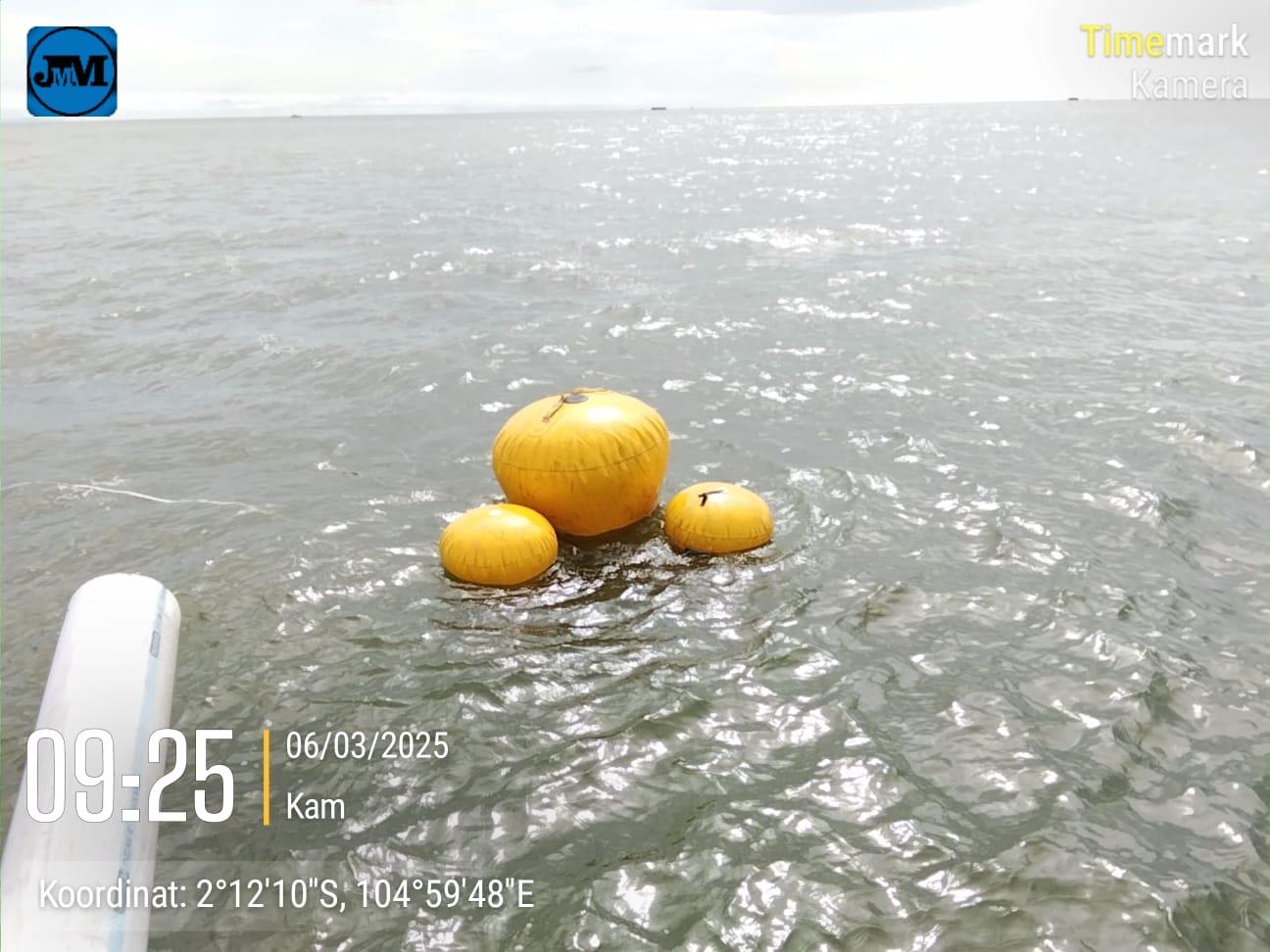 Dumping-Concrete-001